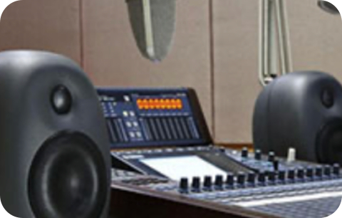 LCA received a large number of customer orders at the International Exhibition.